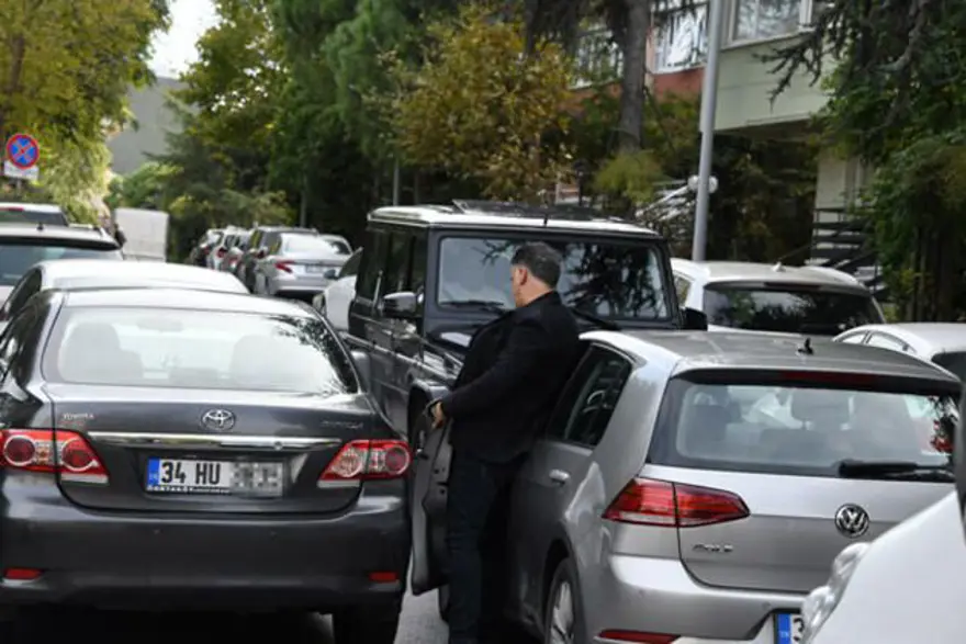 Kenan İmirzalıoğlu Etiler'i altüst etti 1