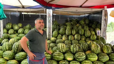 Diğer meyvelerden ucuz ama talep yok: Tarlada 1, pazarda 5-8 lira