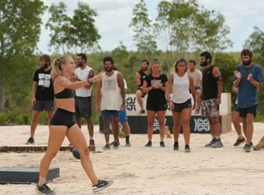 Survivor'da ödül oyununu kim kazandı? (Survivor Yıldızları geri döndü) 1