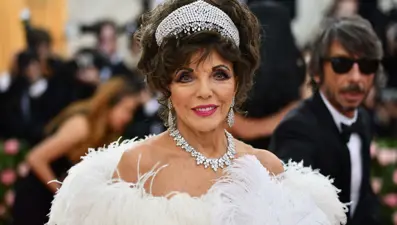 Joan Collins: John Forsythe kadın düşmanı bir pislikti