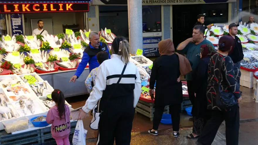 "HALKIMIZ BALIĞA RAĞBET GÖSTERİYOR" 4