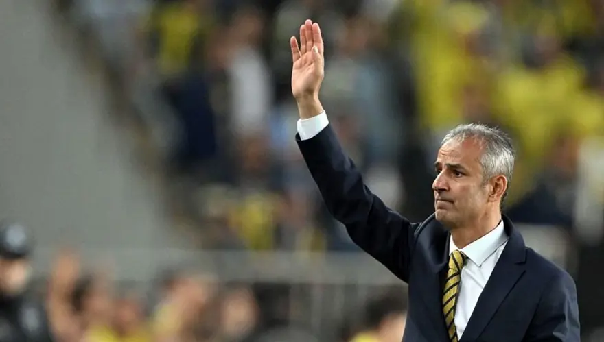 İsmail Kartal, İran'da göreve başlıyor: "Türkiye'den istediğim oyuncular var" İsmail Kartal, İran'da göreve başlıyor: "Türkiye'den istediğim oyuncular var"