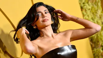 Kylie Jenner'ın serveti büyüyor: Giyim markası yok sattı