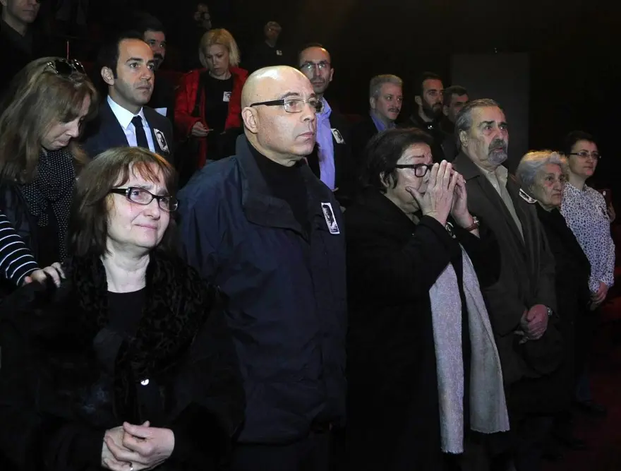 Münir Özkul son yolculuğuna uğurlandı 19 Münir Özkul son yolculuğuna uğurlandı 19