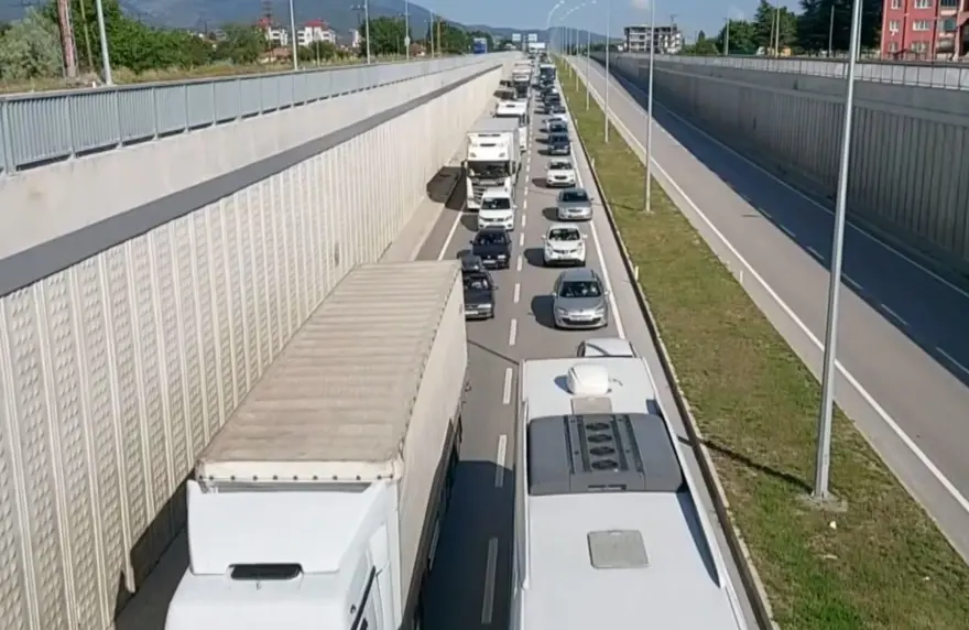 Yollarda bayram yoğunluğu başladı 2