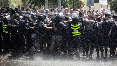 Ürdün'de öğretmen sendikalarının kapatılmasına protesto