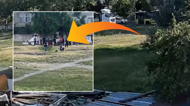 Duş alırken yere yığıldı: Bağcılar'da bir kişi boş arazide ölü bulundu