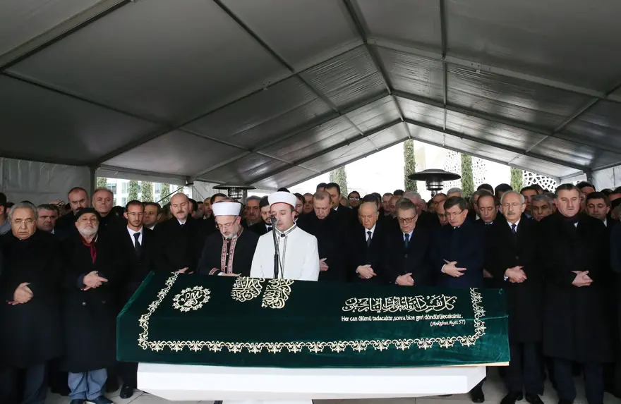 Yavuz Yılmaz son yolculuğuna uğurlandı 46 Yavuz Yılmaz son yolculuğuna uğurlandı 46