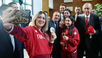 Cumhurbaşkanı Erdoğan paralimpik sporcularını kabul etti