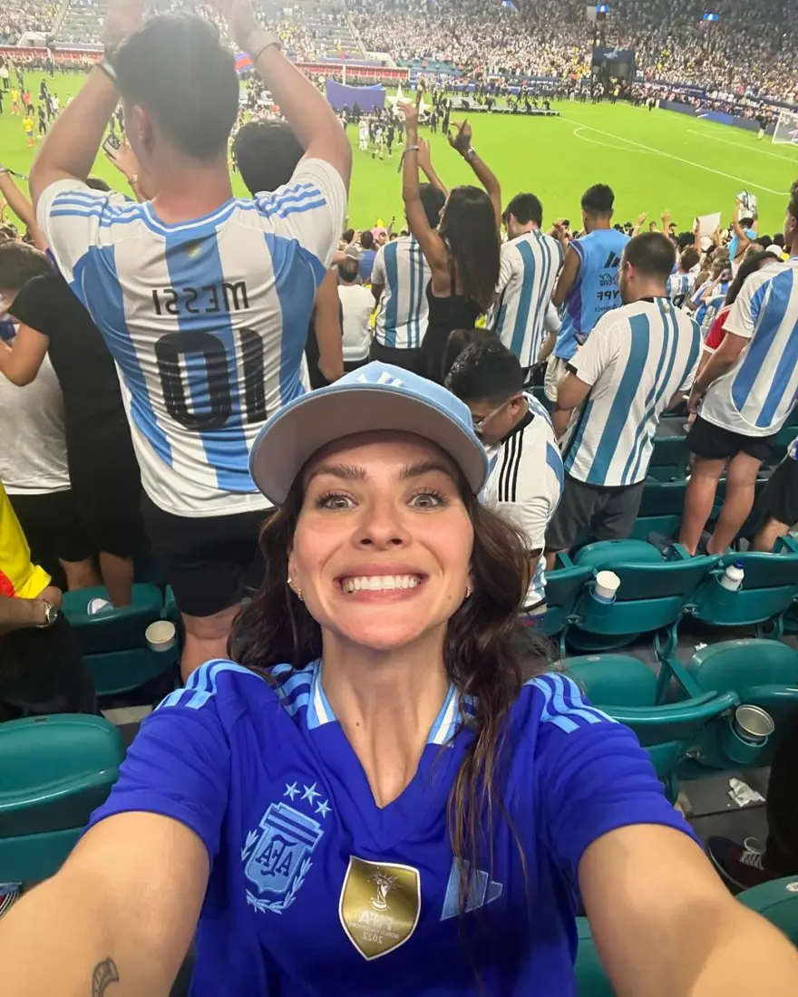 Wanda Nara'nın L-Gante'den ayrılığı sonrası Icardi, China Suarez ile aşkını ilan etti: Yeni sevgilisi ve çocukları bir arada! 12