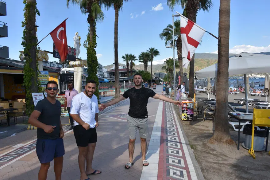 Marmaris'e İngiliz piyangosu 1 Marmaris'e İngiliz piyangosu 1