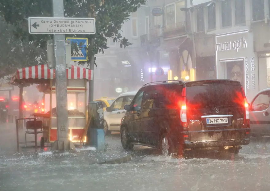 İstanbul'da etkili yağış (20 dakikalık kabus) 58