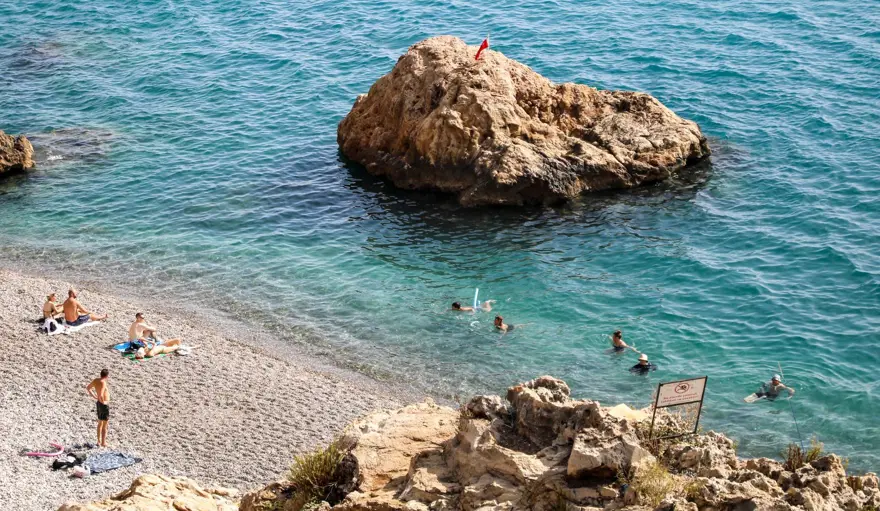 Antalya'da kasım ayında yazdan kalma gün 3