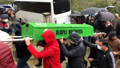 Kazada yaşamını yitiren doktor Rümeysa, sonyolculuğuna uğurlandı