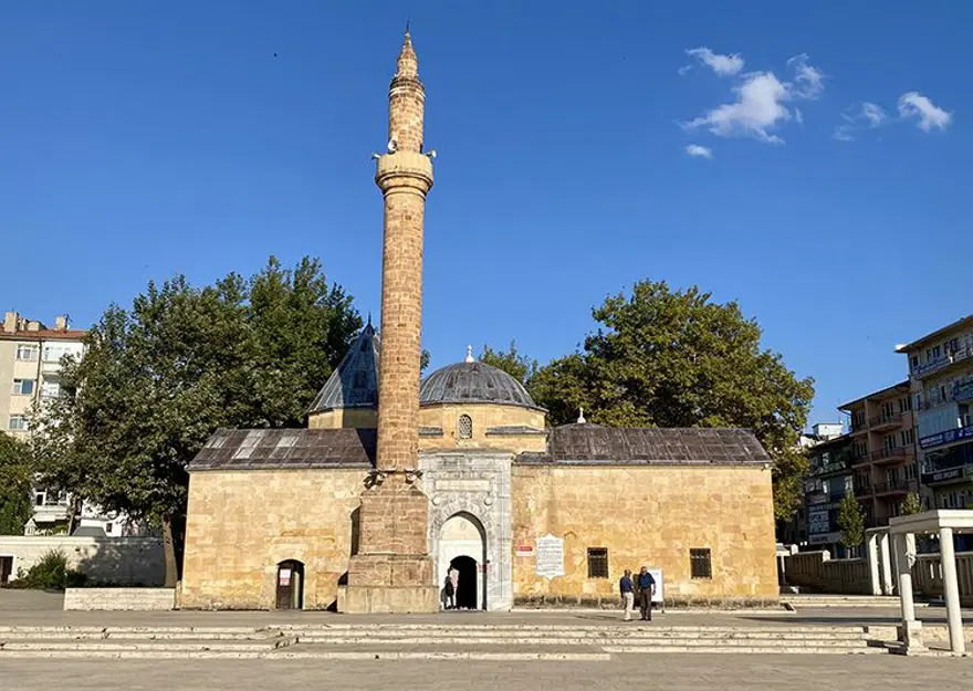 AHİLİĞİN BAŞKENTİ KIRŞEHİR'DE HER YIL KUTLAMALAR YAPILIYOR 1 AHİLİĞİN BAŞKENTİ KIRŞEHİR'DE HER YIL KUTLAMALAR YAPILIYOR 1