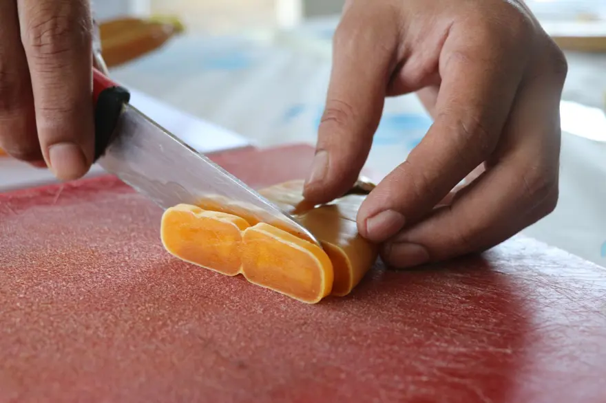 Adana'daki dalyanlardan avlanıyor: Besin değeri çok yüksek, sofralarda yerini alıyor 