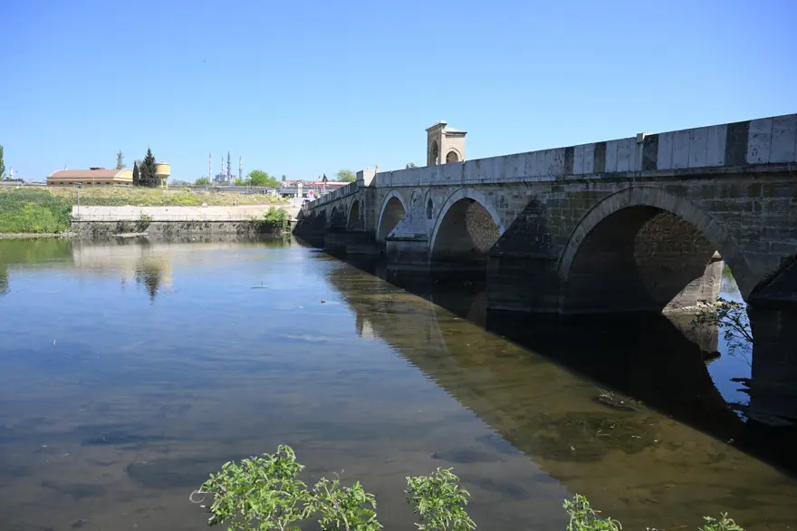 Tunca Nehri'nin dibi göründü 1 Tunca Nehri'nin dibi göründü 1