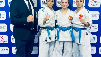 Erkek Kata Takımı altın, Kadın Kata Takımı ise bronz madalya aldı