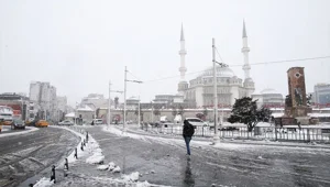 İstanbul'da kar ne kadar sürecek? (Valilik uyardı) İstanbul'da kar ne kadar sürecek? (Valilik uyardı)