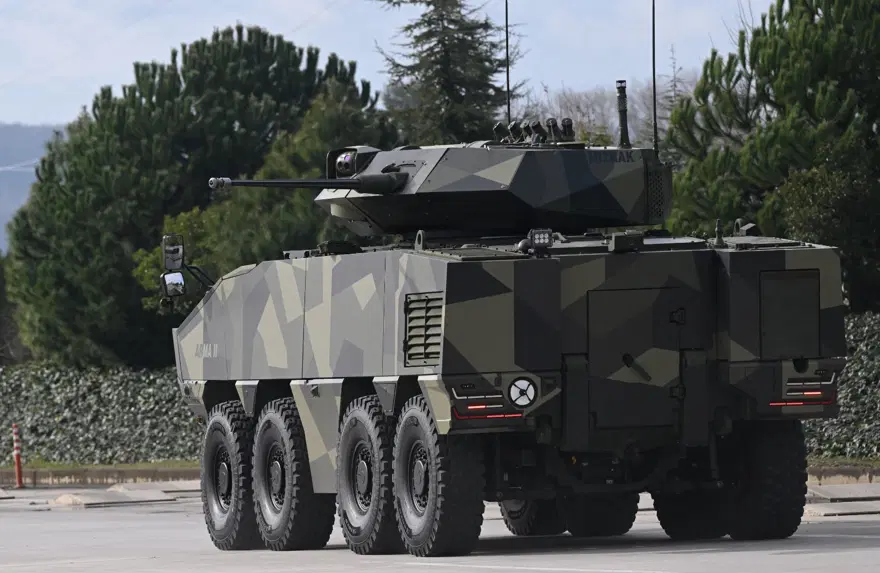 Yerli motorlu 8x8 Arma II görücüye çıktı 4