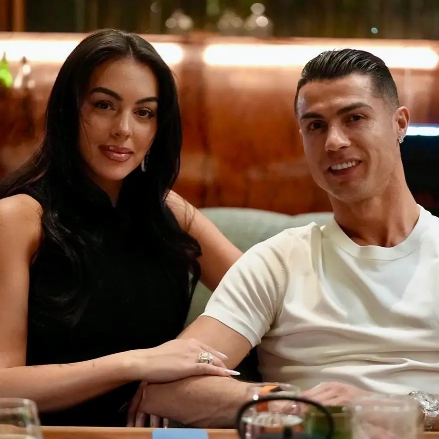 Christiano Ronaldo 9 yıldır birlikte olduğu çocuklarının annesi Georgina Rodriguez ile evleniyor 4