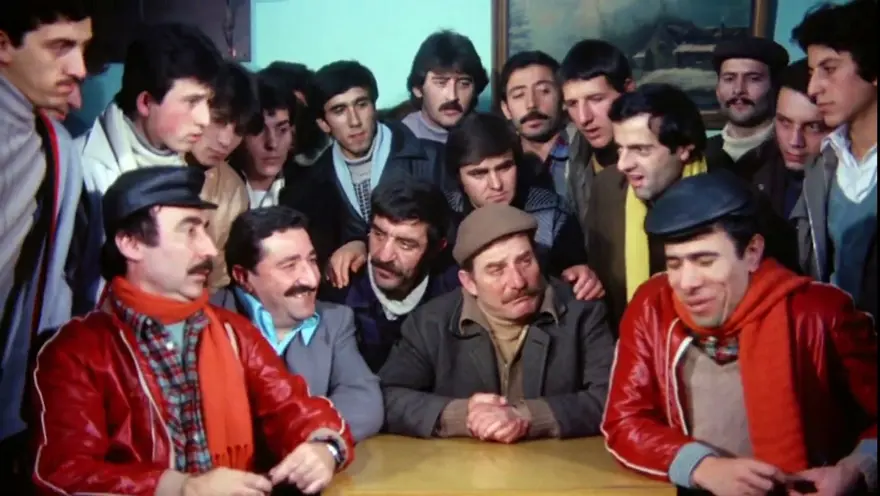 Çiçek Abbas filmindeki minibüsü yapmak için 60 bin TL harcadı 3