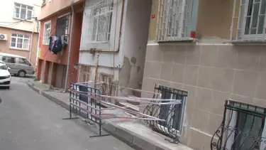 Fatih'te depremde hasar alan 3 bina boşaltıldı