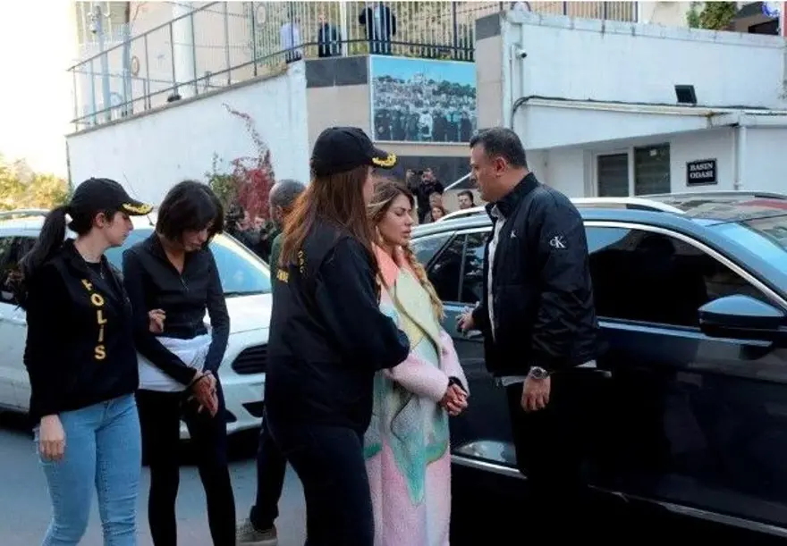 "SEÇİL ERZAN'A KIZAMADIM" 6 "SEÇİL ERZAN'A KIZAMADIM" 6