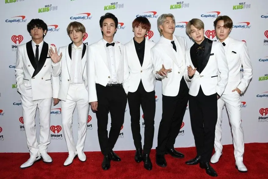 BTS'ten hayranlarına yeni albüm müjdesi 4