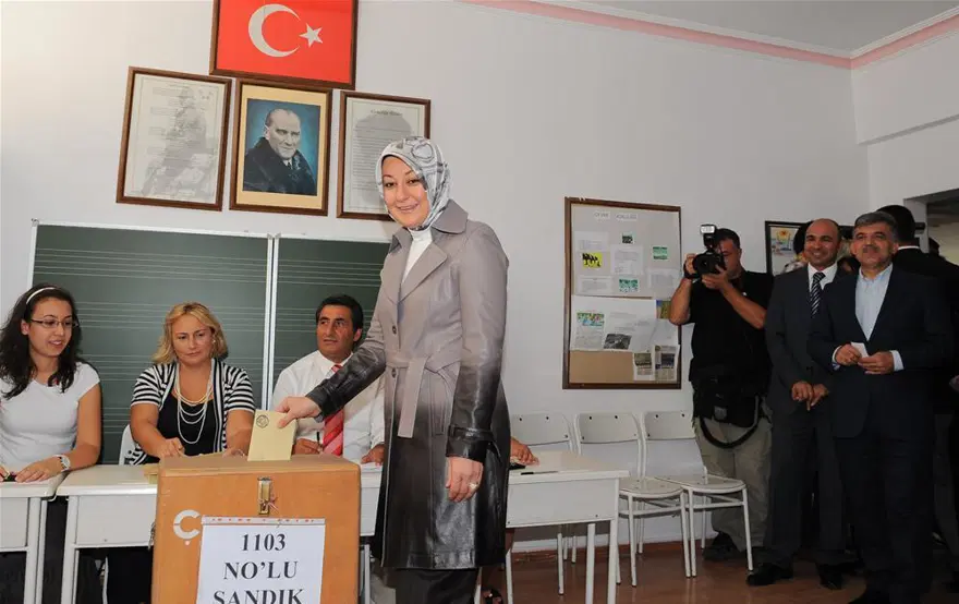 Türkiye sandık başındaydı 50
