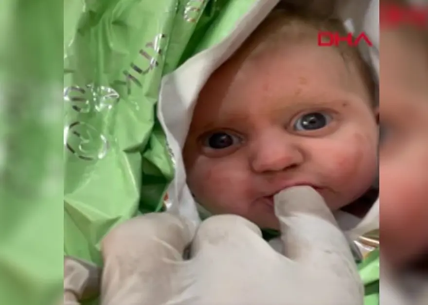 128. SAATTE 2 AYLIK BEBEK 100