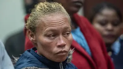 Kızını, gözleri için 1100 dolara sattı: Anneye ömür boyu hapis