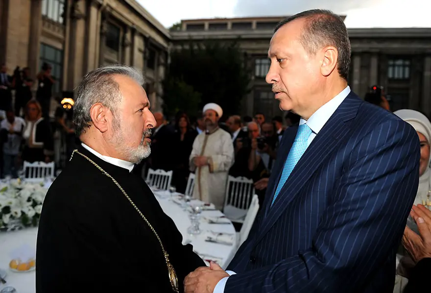 Azınlık temsilcileriyle iftar 13