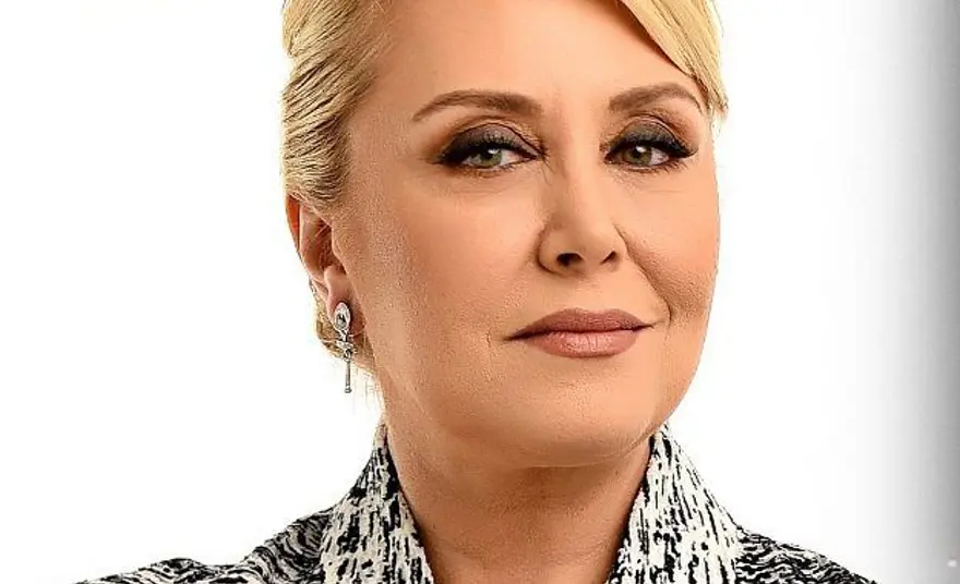 Ünlü isimlerden 15 Temmuz mesajları 18