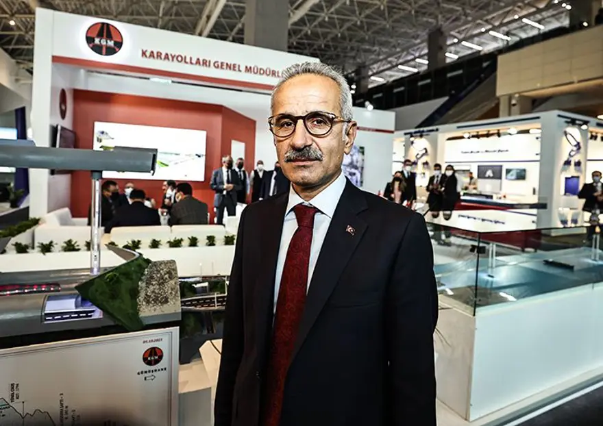 Cumhurbaşkanı Erdoğan yeni kabinede yer alacak isimleri paylaştı (İşte yeni bakanların isim listesi) 19 Cumhurbaşkanı Erdoğan yeni kabinede yer alacak isimleri paylaştı (İşte yeni bakanların isim listesi) 19