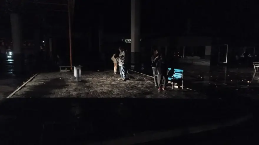 OTOGARDA ELEKTRİK GİTTİ 9 OTOGARDA ELEKTRİK GİTTİ 9