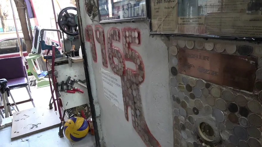 3 metrekarelik dükkana bir ömür sığdırdı: ''Benim gibi usta yok'' 3
