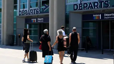 Fransa'da grev: 30 bin yolcunun uçuşları iptal edildi