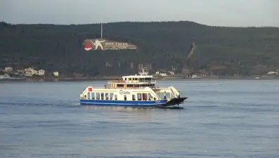 Bozcaada ve Gökçeada’ya yarınki feribot seferlerine fırtına engeli