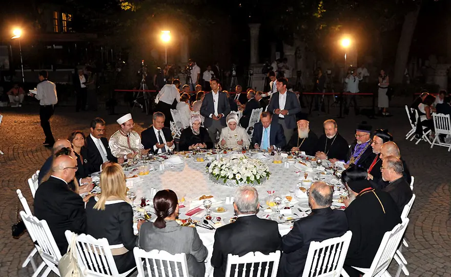 Azınlık temsilcileriyle iftar 1