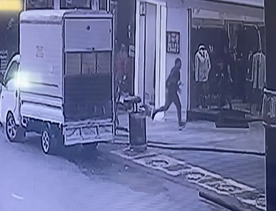 ŞÜPHELİ KAMERADA 5