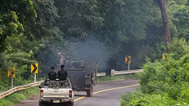 Tayland–Kamboçya sınırında çatışmalar yükseliyor. Köprü yıkıldı, sokağa çıkma yasağı ilan edildi