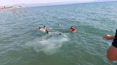 Boğulma tehlikesi geçiren çocuğun yardımına Sahil Güvenlik yetişti