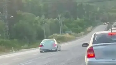 Trafik güvenliğini tehdit eden sürücünün ehliyetine el konuldu