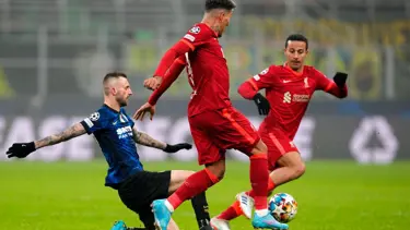 Şampiyonlar Ligi'nde haftanın sonuçları: Hakan direğe takıldı, Real yıkıldı