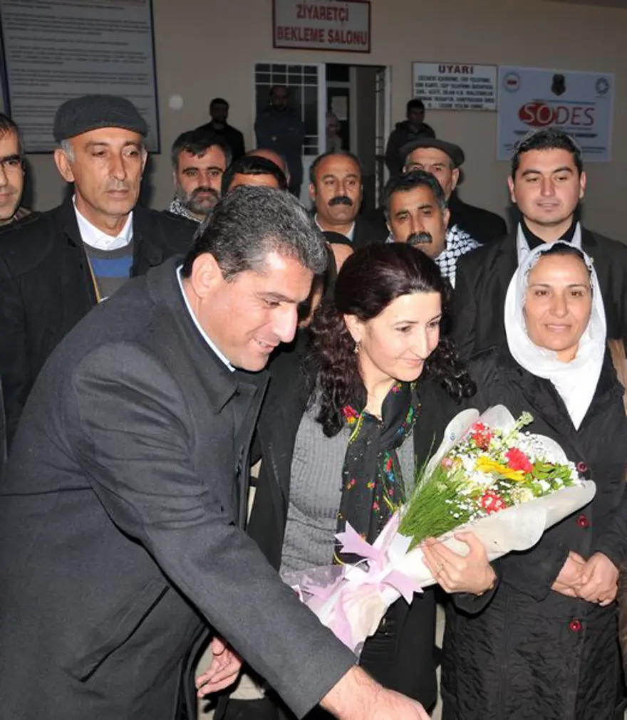 BDP'li vekiller tahliye edildi 