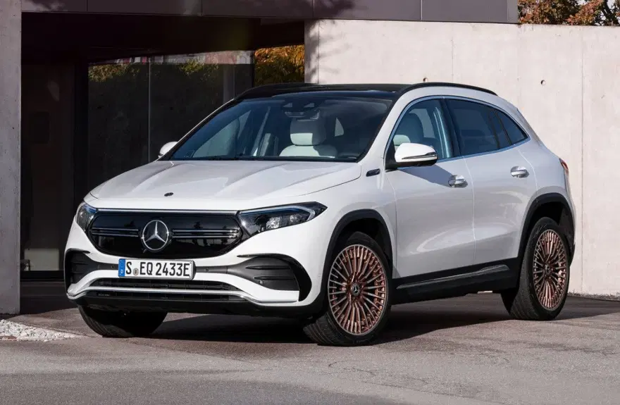 MERCEDES EQA TANITILDI 156