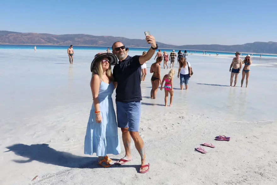 Salda Gölü'nün 'Beyaz Adalar'ı son ziyaretçilerini ağırladı 3