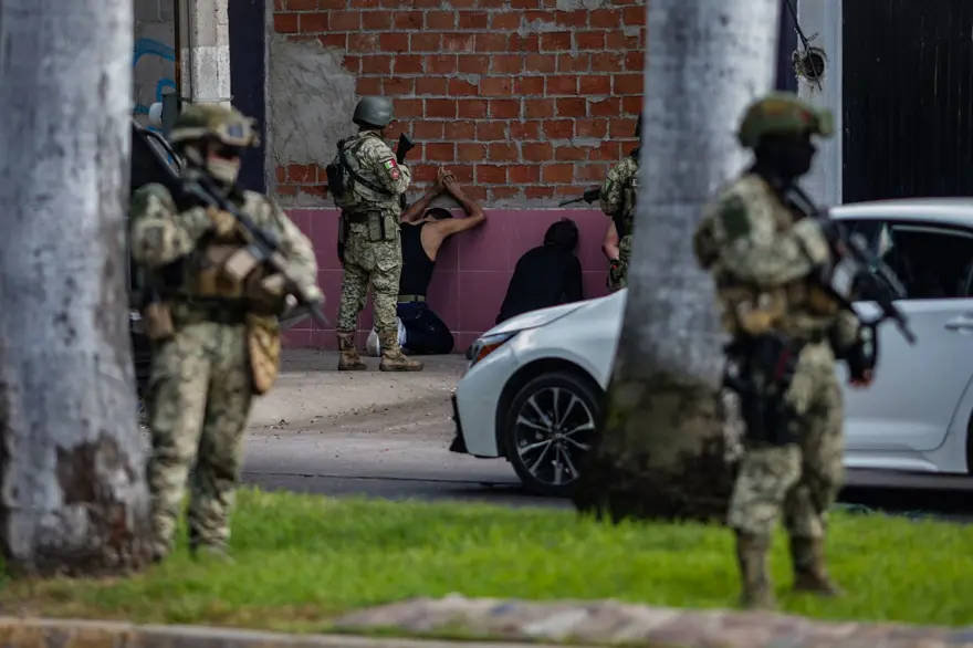 Meksika'da kartellerden polise pusu: 2 ölü 