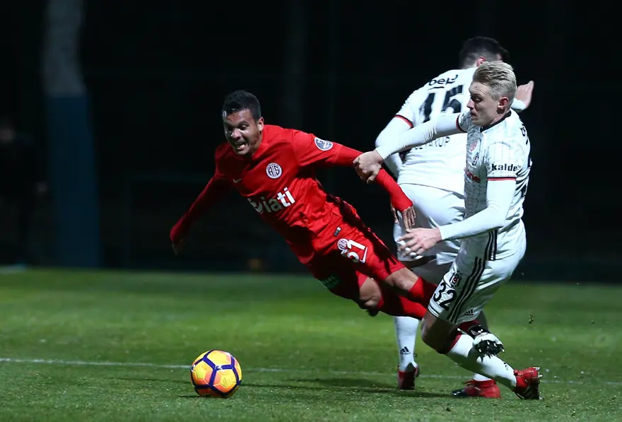 Antalya'da Beşiktaş'tan tatsız prova! 37